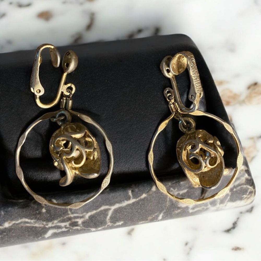 Vintage Sarah Coventry Gold‑Toned Drop Earrings | Elegant Mid‑Century Design